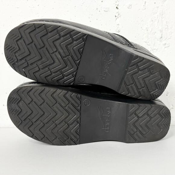 Dansko Professional Black Tooled Leather Clog Cushioned PU Foam Footbed 38 - Picture 4 of 14